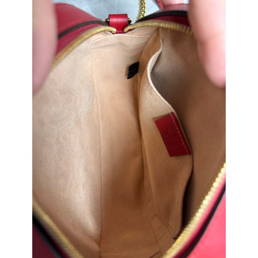 Gucci GG Supreme Mini Chain Crossbody Camera Bag - Hibiscus Red, Beige & Navy - Picture 12 of 15